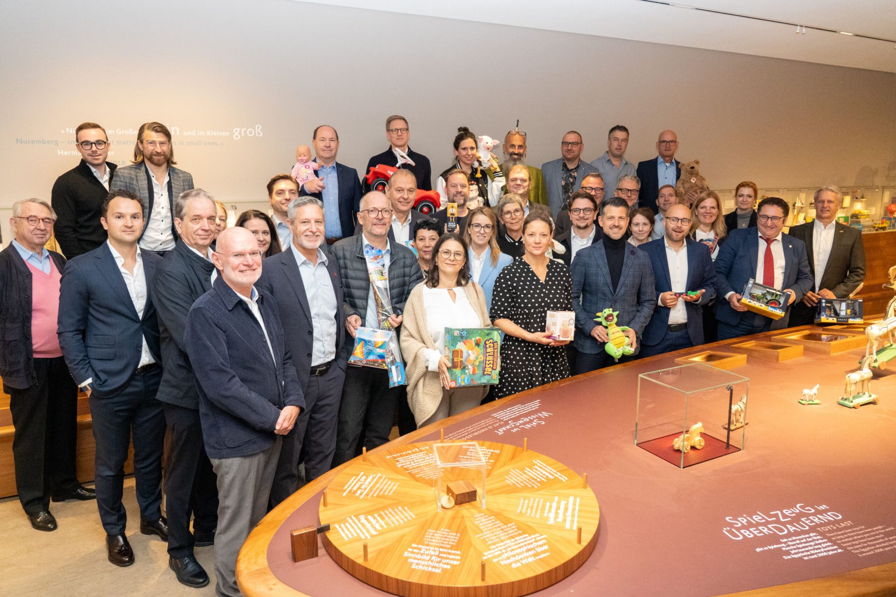 Gruppenbild Spielzeugland Bayern